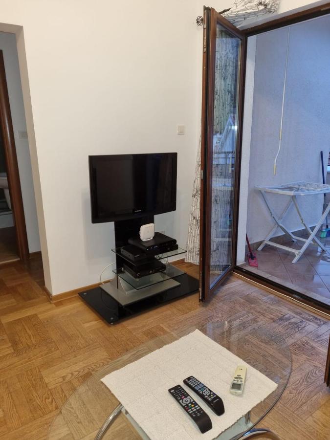 Apartments Sneza Risan Εξωτερικό φωτογραφία