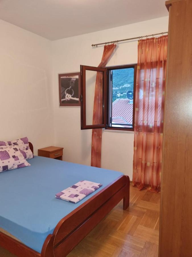 Apartments Sneza Risan Εξωτερικό φωτογραφία