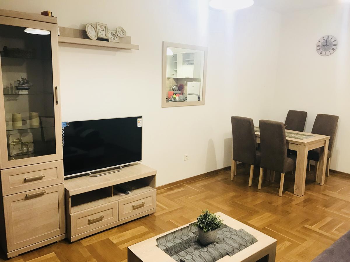 Apartments Sneza Risan Εξωτερικό φωτογραφία